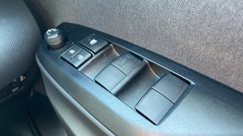 Toyota Yaris Cross 1.5 Hybrid Icon 5dr CVT Hybrid Estate